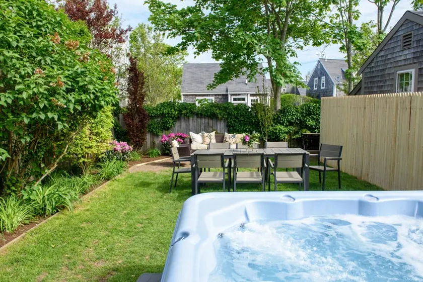 Downtown Historic Home, Hot Tub - Image 1