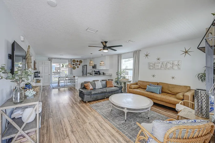 Heated pool home with interactive gaming system - Image 1