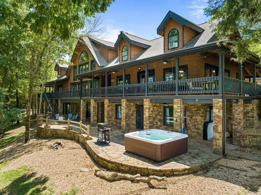 Private Retreat with Majestic Views - Just 15 Minutes from Branson - Image 1
