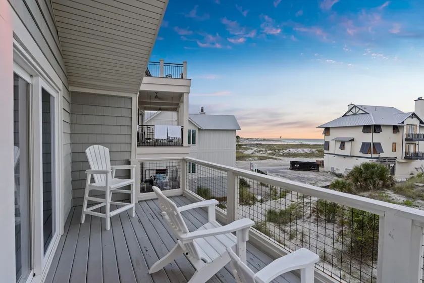 Stoked by Avantstay Gulf View, Steps to the Beach - Image 1