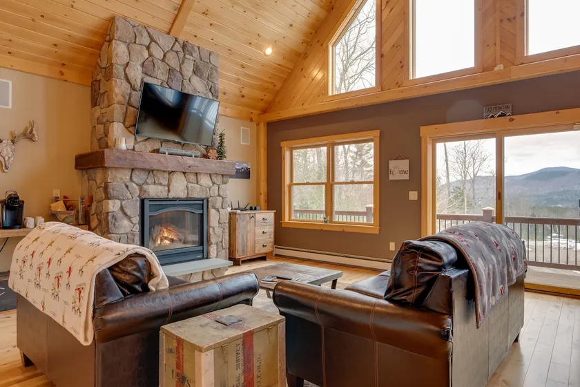 Spacious Cabin: 10 Mi to Sunday River Skiing! - Image 1