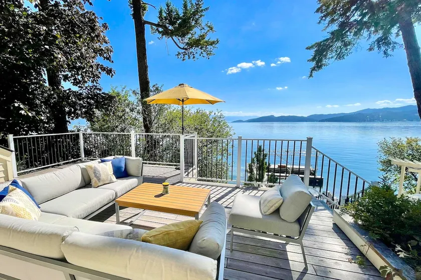 Peaceful Lakeside Retreat w/ Deck & Amazing Views! - Image 1