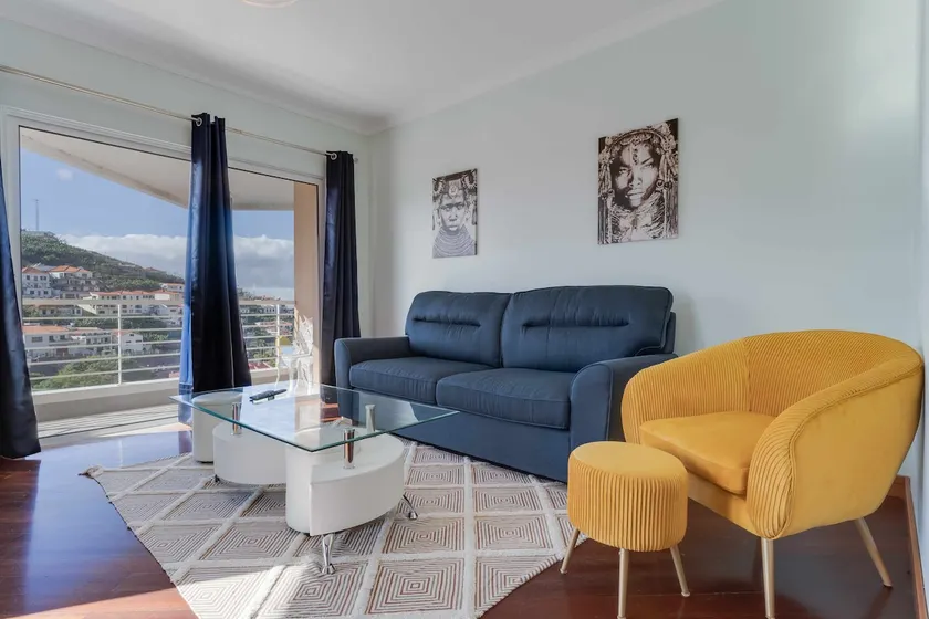 Camara de Lobos Duplex Apartment by Holiday Rental Madeira - Image 1