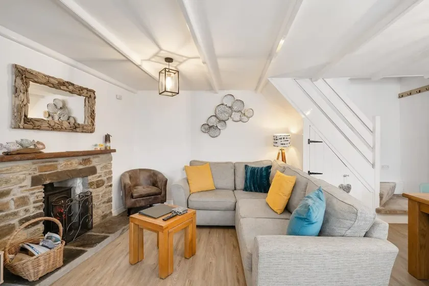 Perfect south facing cottage overlooking Mevagissey Harbour and across the bay. - Image 1