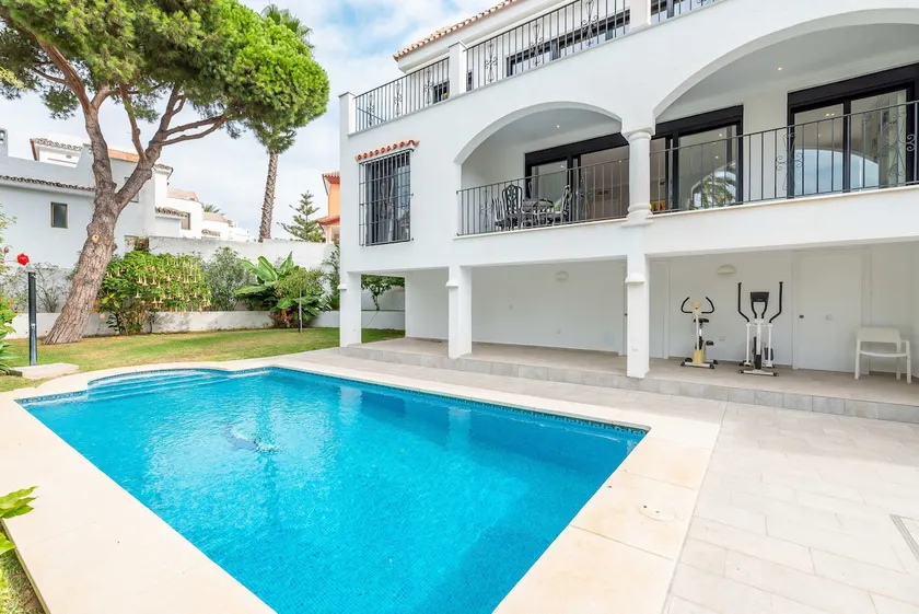 Ferienwohnung 'Villa Paloma' in Strandnähe mit Gemeinschaftspool und WLAN - Image 1