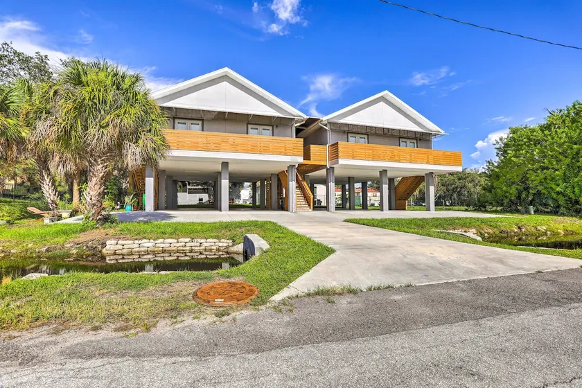 Family-Friendly Tampa Home < 3 Mi to Ocean! - Image 1