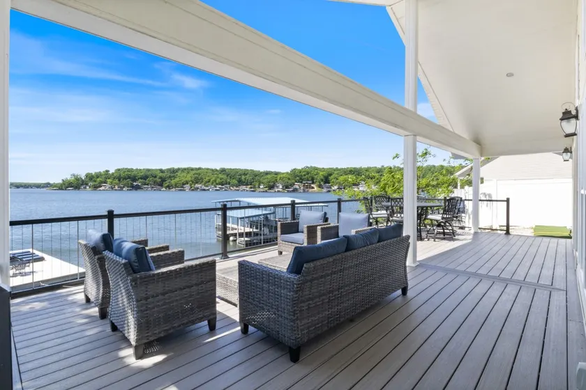 Sunset Lodge! - Waterfront House with Private Dock! - Image 1