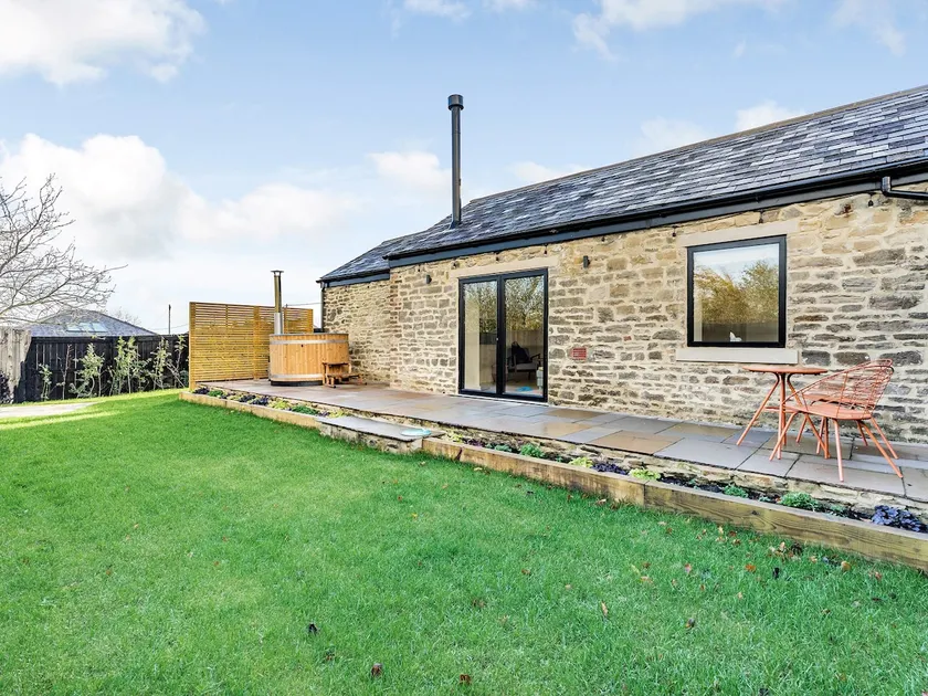 Little Glencrest - Image 1