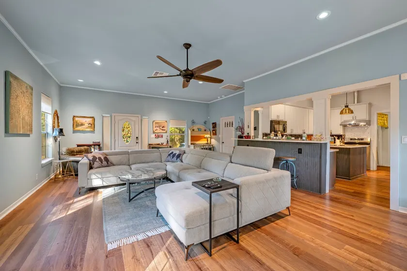 Entire Home! Fantastic Kitchen! 3 Full Baths - Image 1