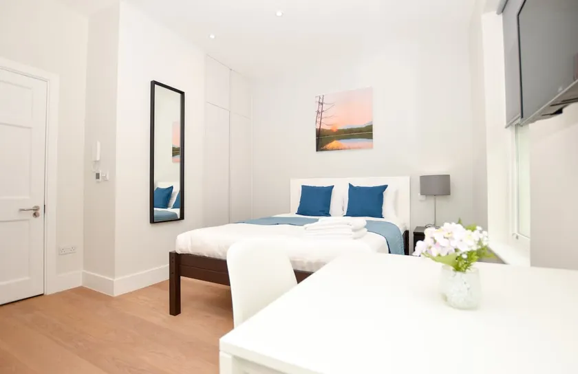 Modern Studio in Fitzrovia - Image 1