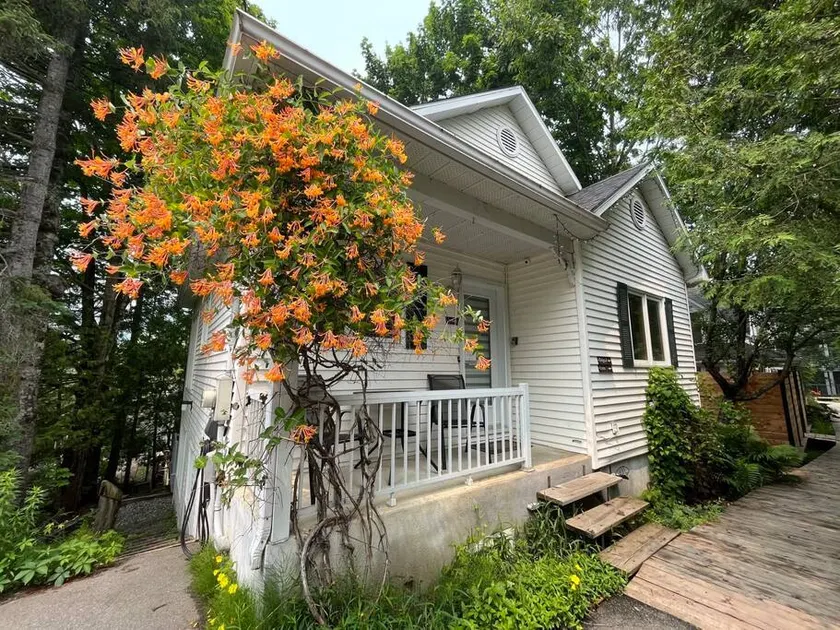 Le Loup - Rustic luxury cottage in North Hatley - Image 1