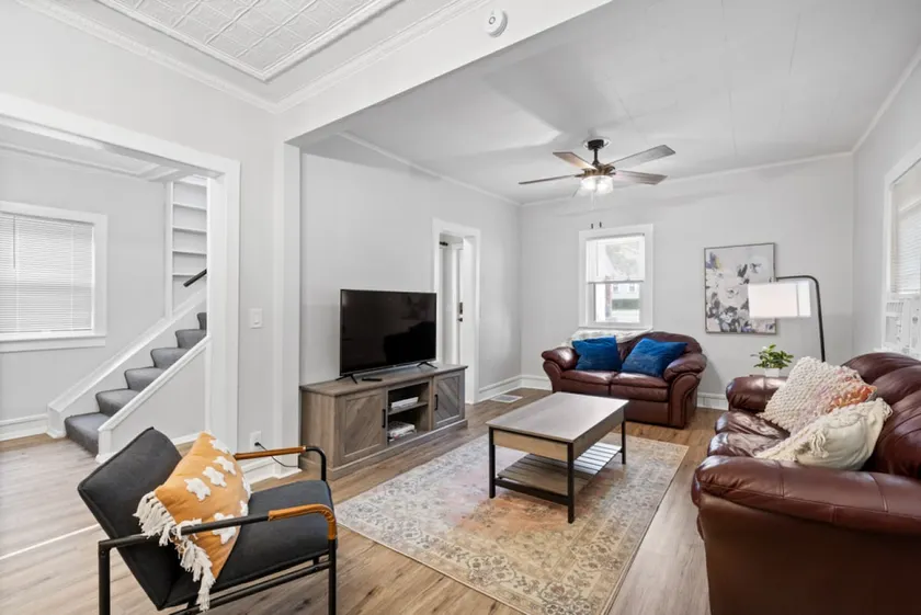 Village of Fairport - 2 BDRM w/Onsite Parking - Image 1