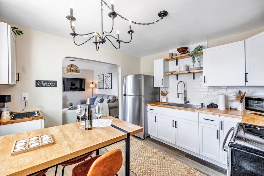 Newly renovated - must stay at in Algoma! - Image 1
