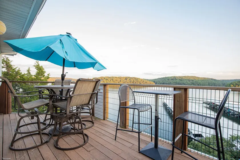 Penthouse Living In The Heart of the State Park - Image 1