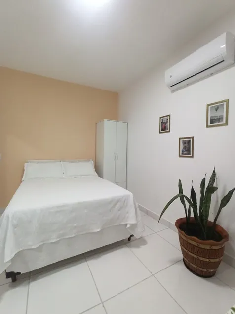 Suite for a couple near the Political Administrative Center - Image 1