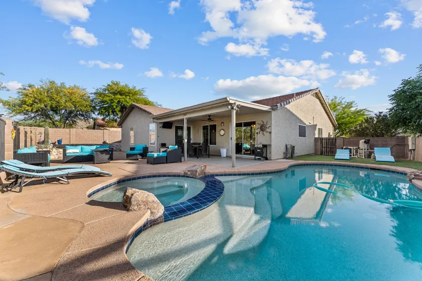 Family Friendly Desert Mountain Oasis - Image 1