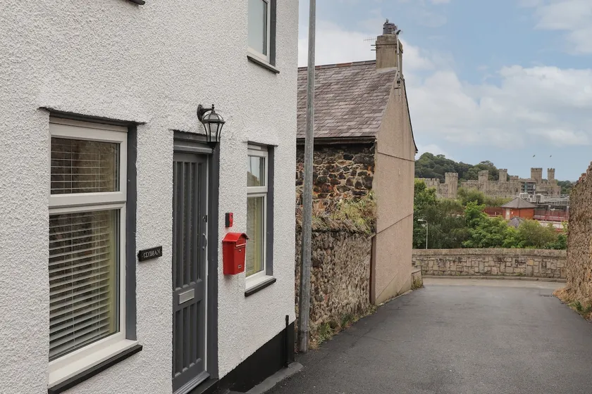 Clydfan - Image 1