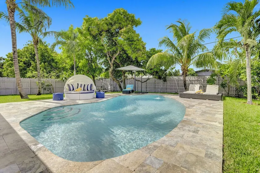 Yehudas Tropical Villa with Heated Infinity Pool - Image 1