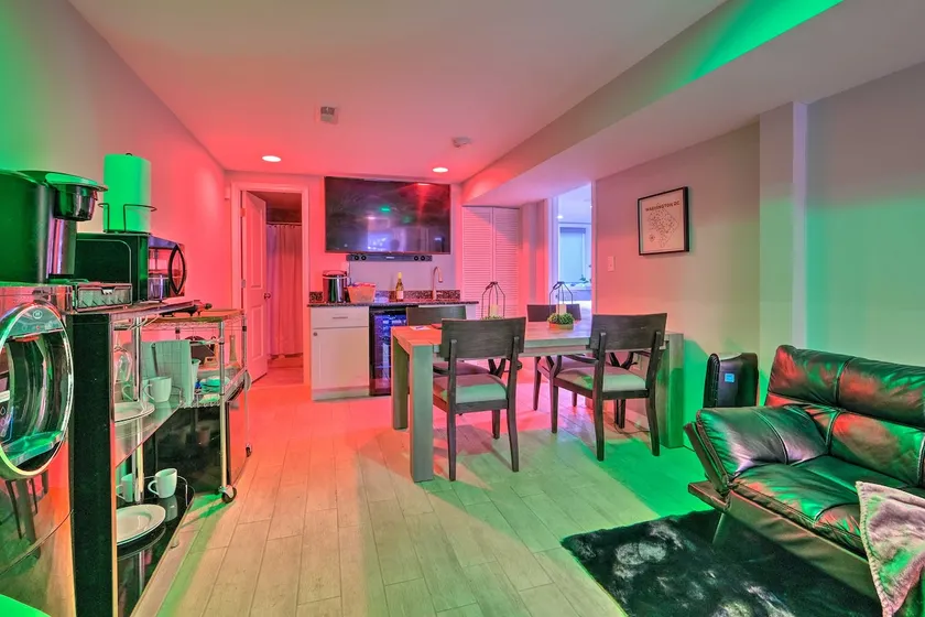 6 Mi to National Mall: Modern DC Apartment! - Image 1