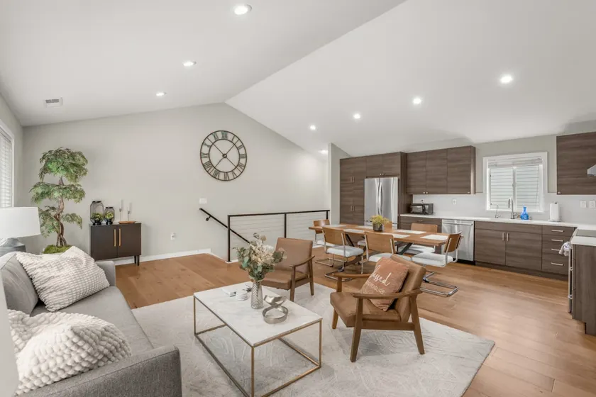 Luxury Scandinavian Home - Near PDX/Waterfront - Image 1