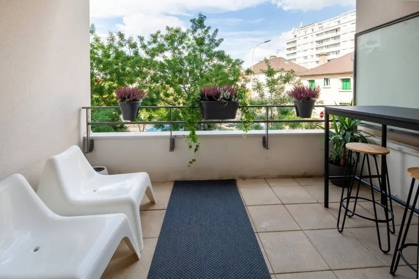 Bois-Colombes St Lazare 3 rooms Terrace - Image 1