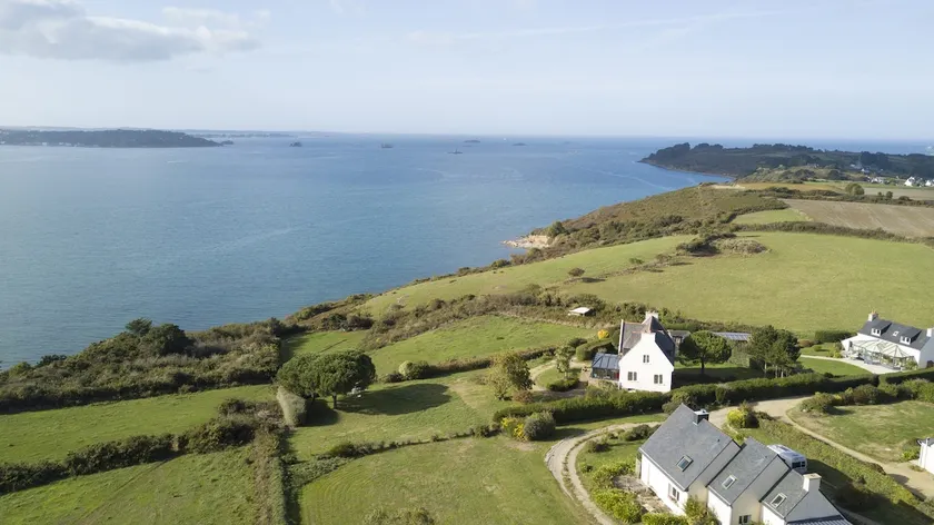 Kermartin - breathtaking view of the bay of Morlaix - Image 1