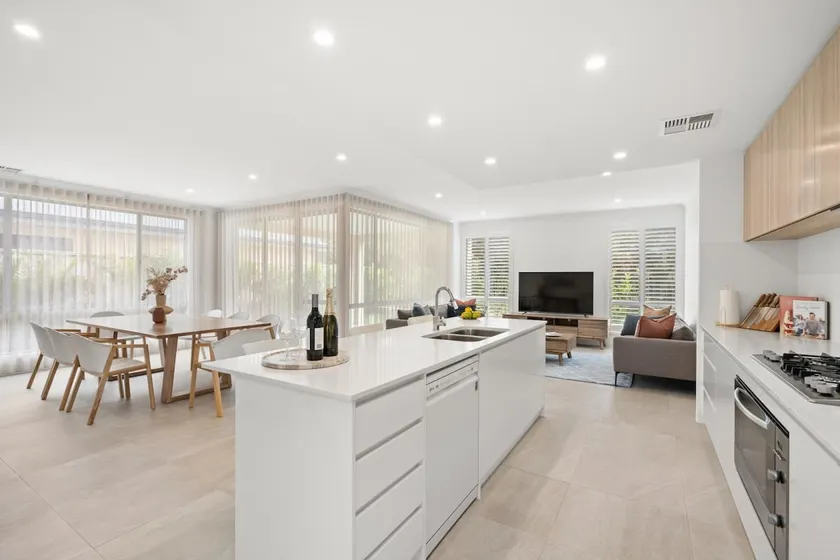 Modern Minimalistic Home - Image 1