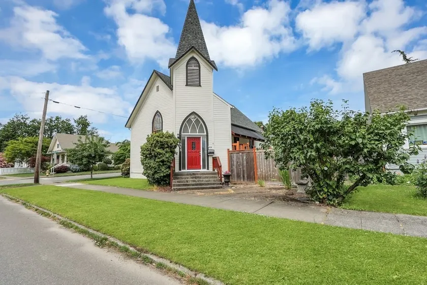 Come sleep in Enumclaw's first church! - Image 1