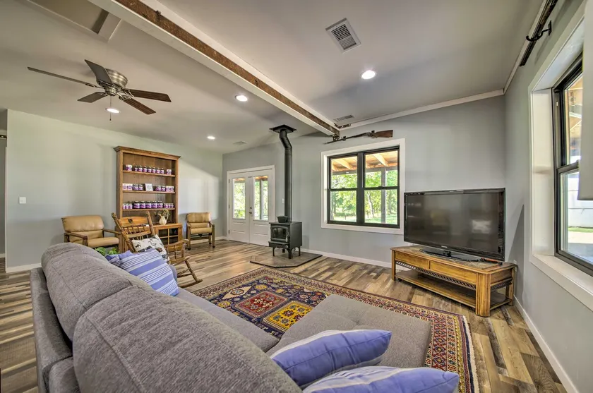 Peaceful Guest Home w/ Patio on 152-Acre Farm - Image 1
