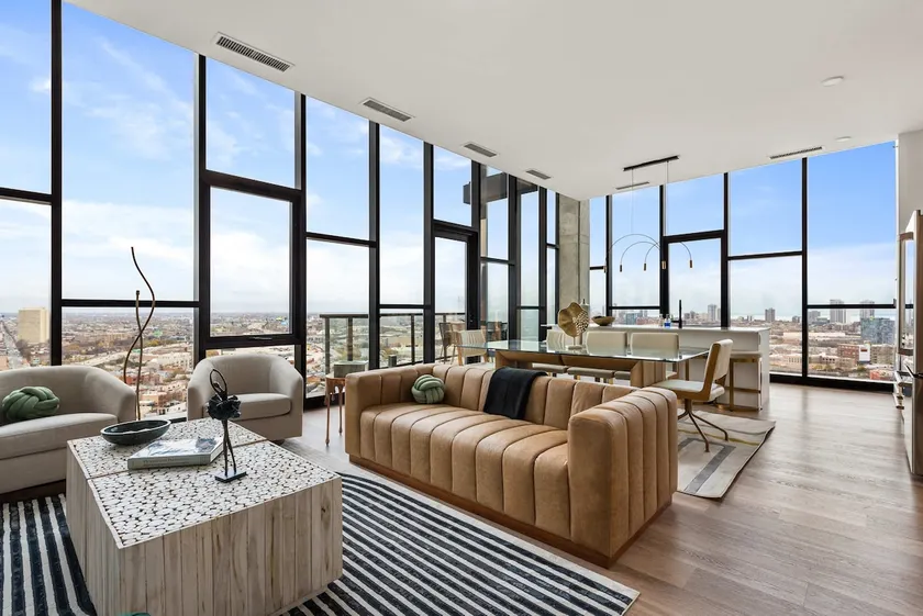 Top of River West: Luxe Penthouse for Groups - Image 1