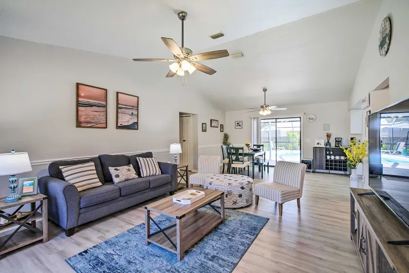 Bright Sebastian Home w/ Pool ~ 7 Mi to Beach! - Image 1