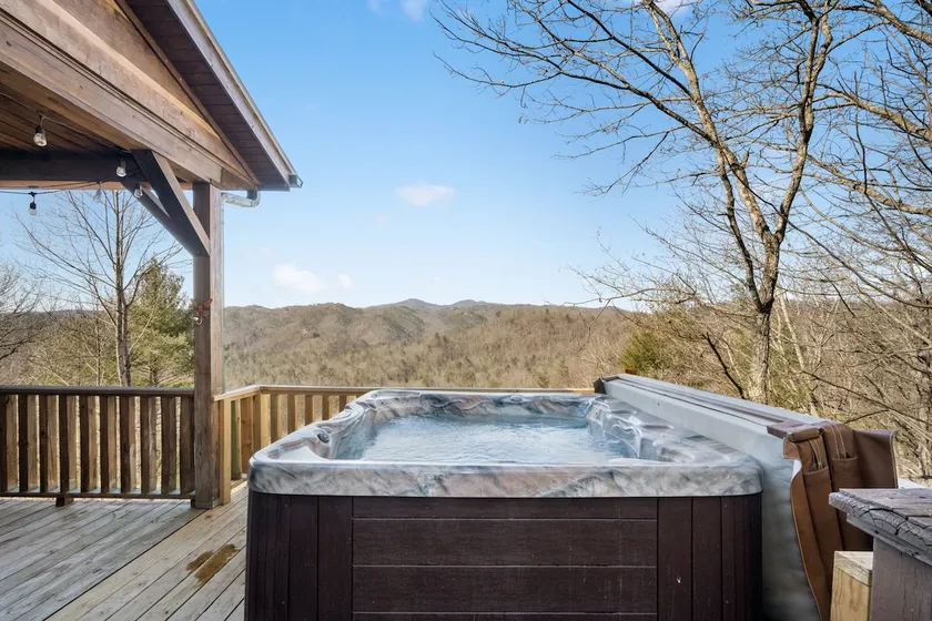 Cliffside Romantic Mountain Getaway - Hot Tub, - Image 1