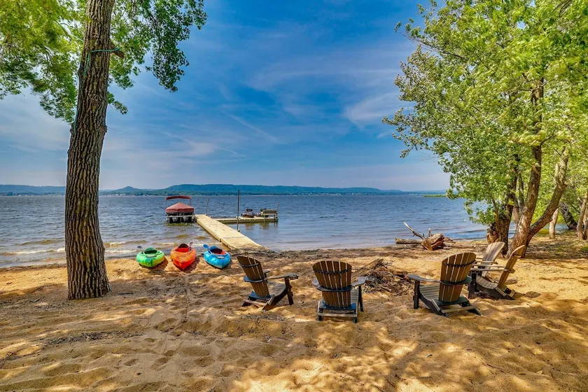 Hot Tub & Dock: Beachfront Oasis in Stockholm! - Image 1