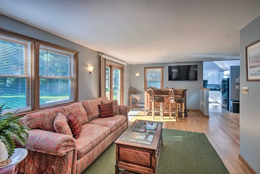 Charming Saco Home w/ Deck, 5 Mi to Beach! - Image 1