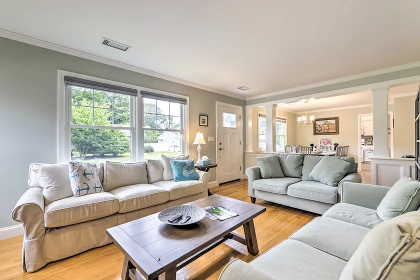 Charming Old Saybrook Cottage < 1 Mi to Beach - Image 1