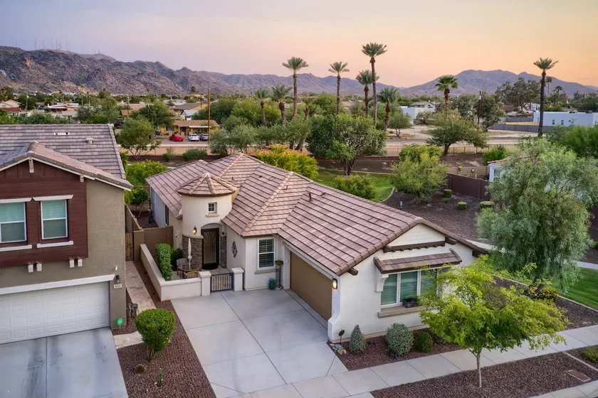 1 Mi to South Mountain Park: Home w/ Pool Access! - Image 1