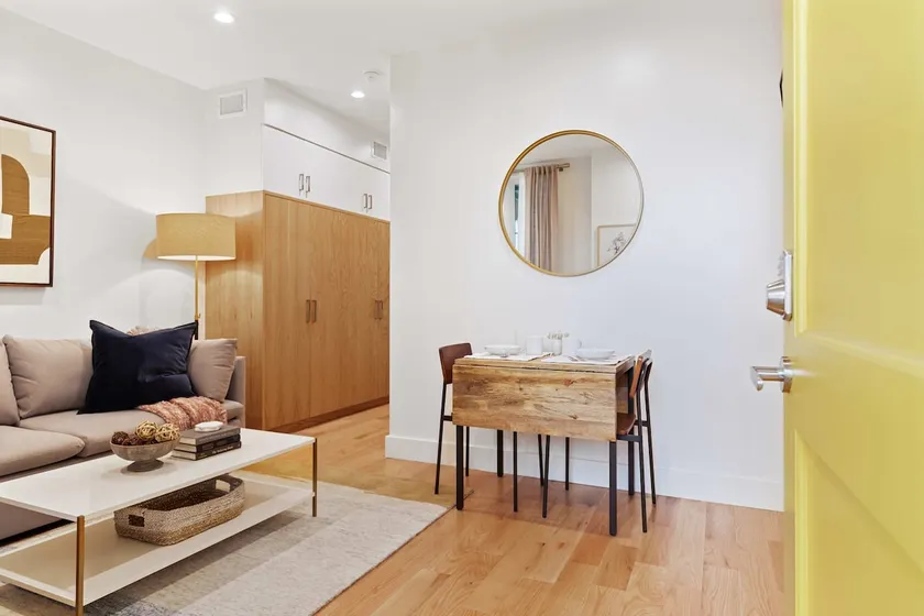 The Iris, Signature Suite - Image 1