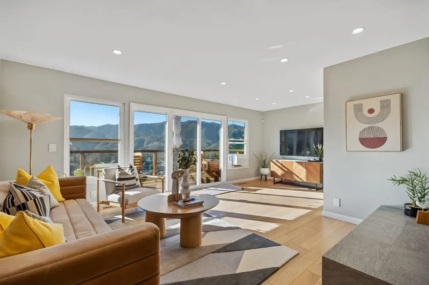 @ Marbella Lane - Chic Abode w/Mountain Skyline - Image 1