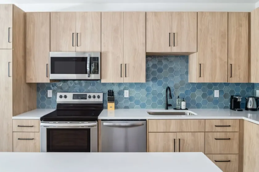 Kasa | Bryn Mawr 1BD with Gym Access | Minneapolis - Image 1