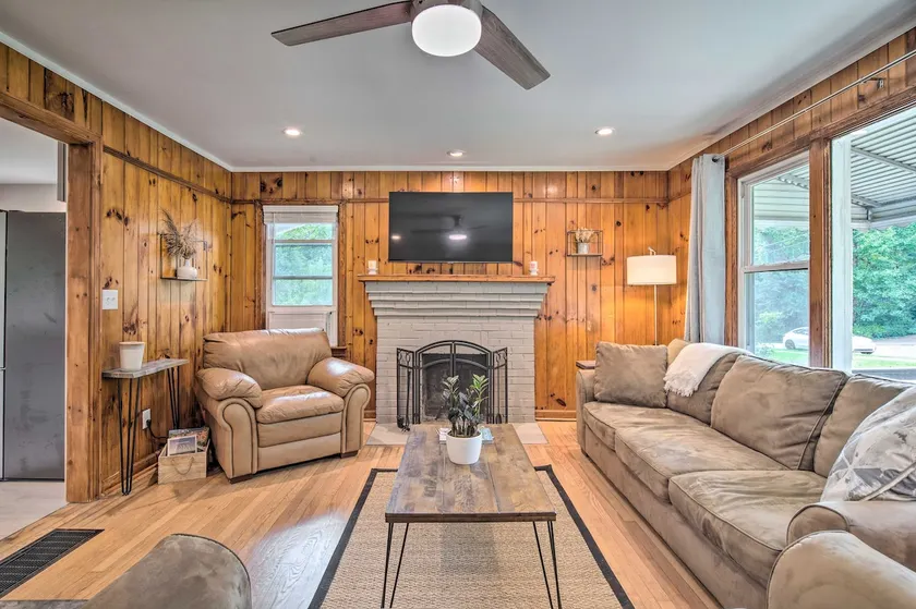 Cozy Arden Cottage, 2 Mi to Lake Julian Park! - Image 1