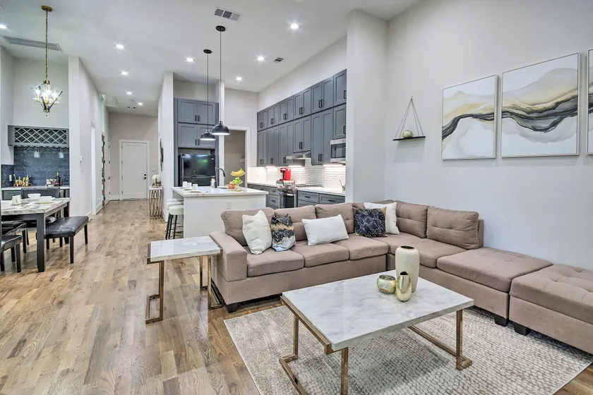Modern Home w/ Yard: 2 Mi to Downtown Houston! - Image 1