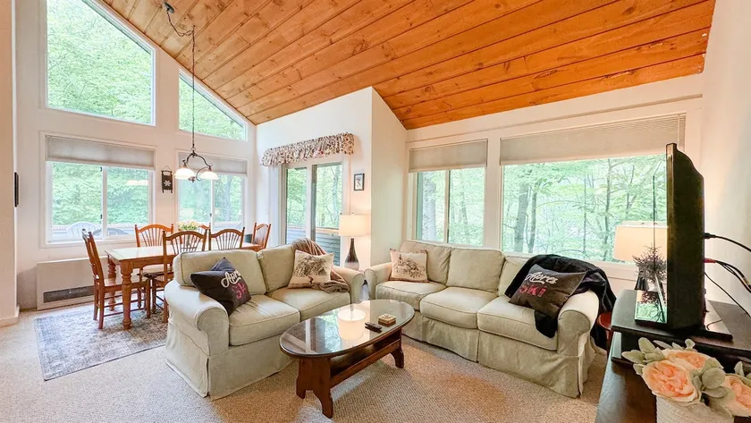 The Fox Den by JEI Rentals | Loon Mountain - Image 1