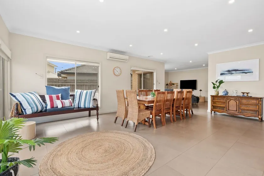 LOTUS House - Image 1