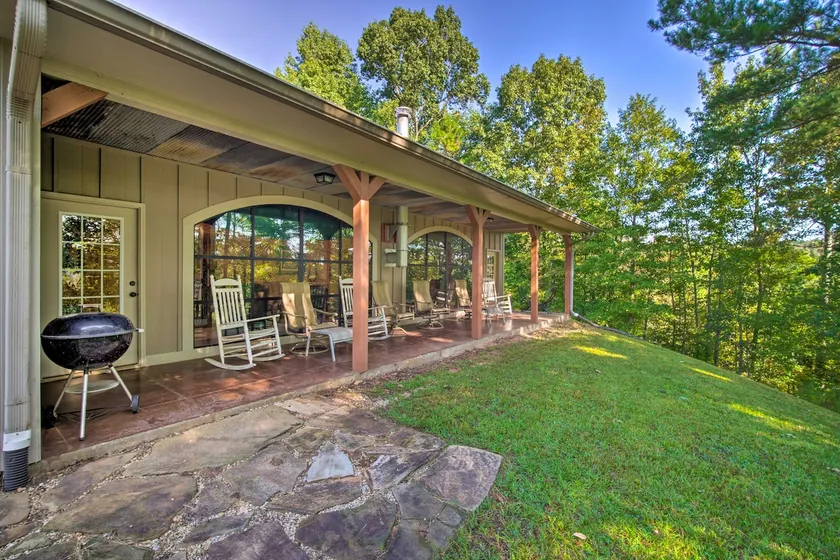 'River Bend Lodge' Heflin Home in the Woods! - Image 1