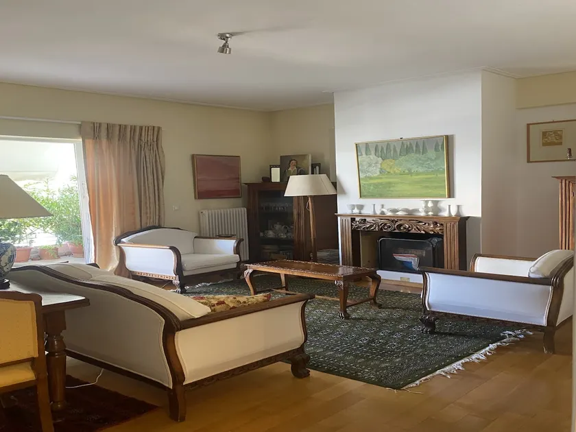 Traditional And Spacious Apartment In Neo Psychiko - Image 1