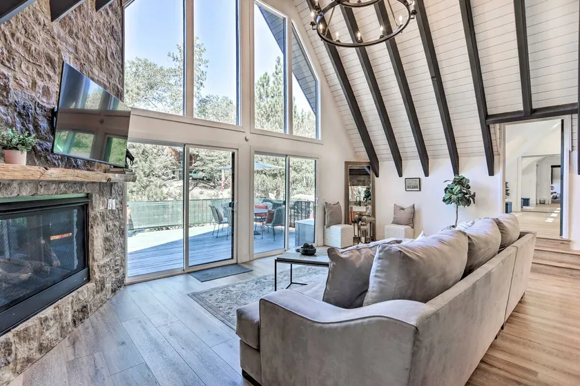 Luxe Timberland Villa w/ Lake Arrowhead Access! - Image 1