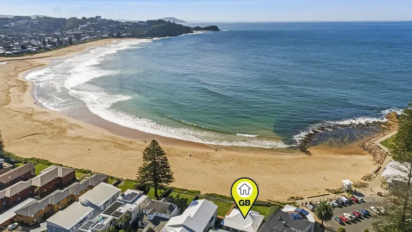 Avoca Beach House - Uninterrupted Beachfront - Image 1