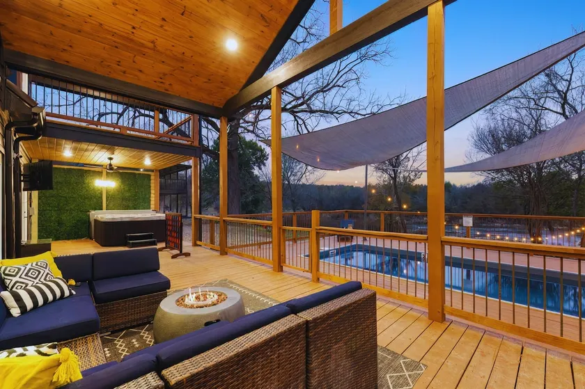 Riverfront Haven + Heated Pool, Hot Tub, Kayaks - Image 1