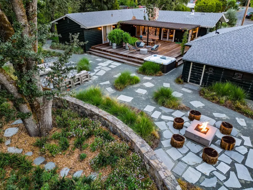 Fryer Creek Agriturismo - Modern Sonoma farm retreat! - Image 1