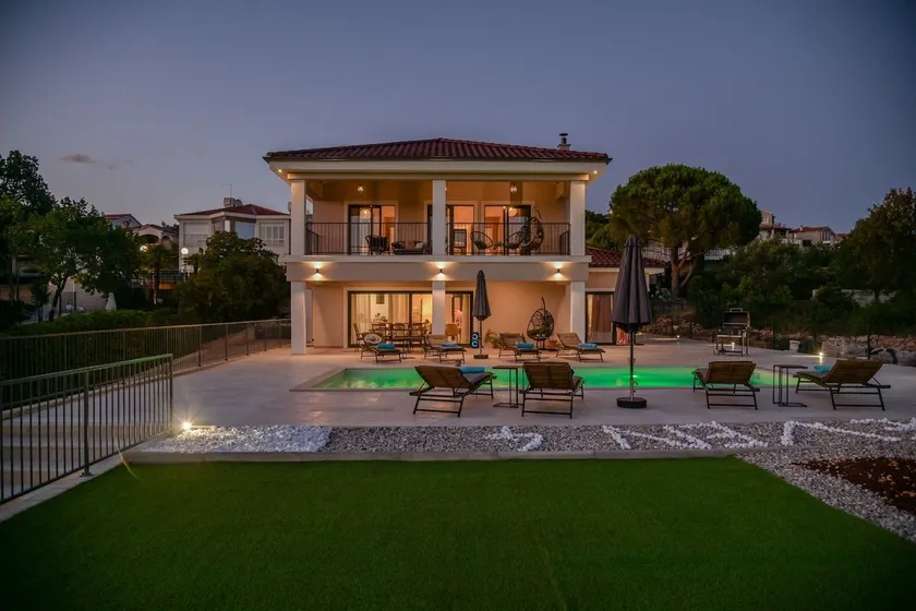 Luxury Villa Seven 4 with a beautiful sea view and private pool - Image 1